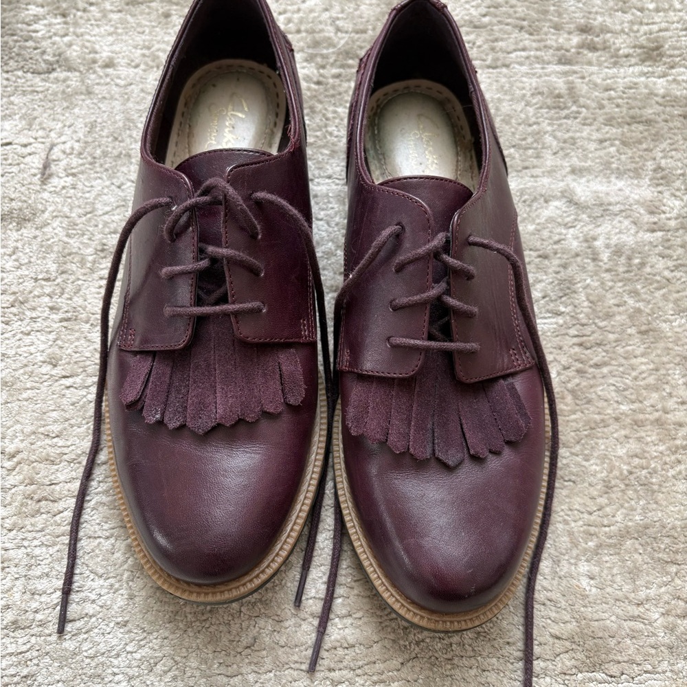 Clarks Women's Burgundy Leather Flats